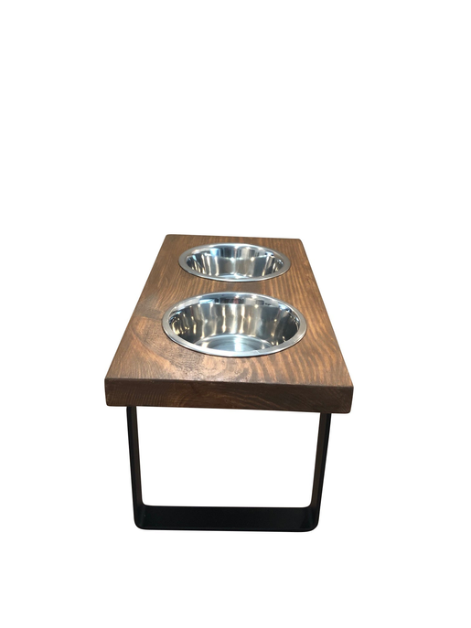 Metal dog bowl feeder